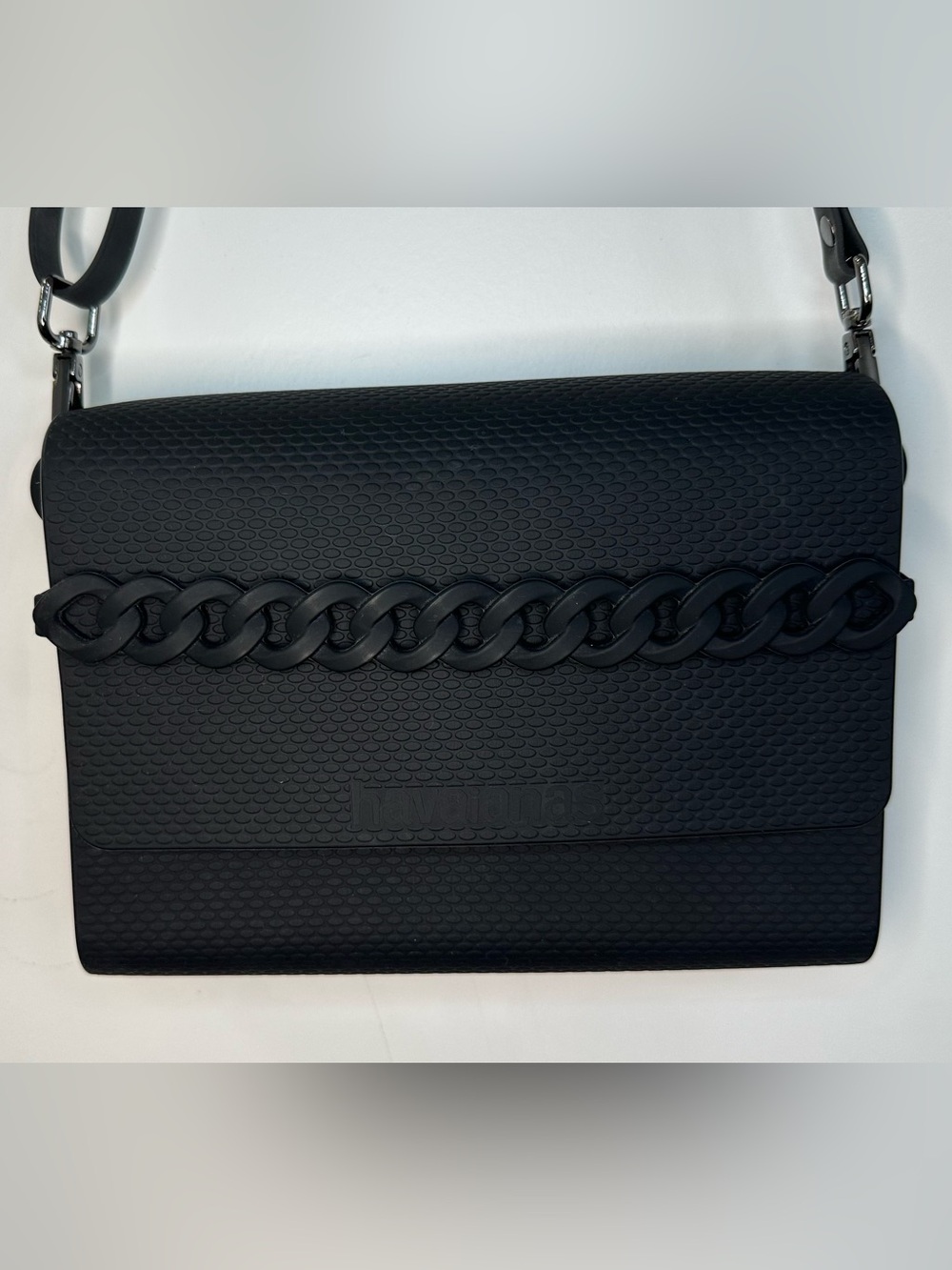 Havaianas Black Chain-Accent Crossbody Bag